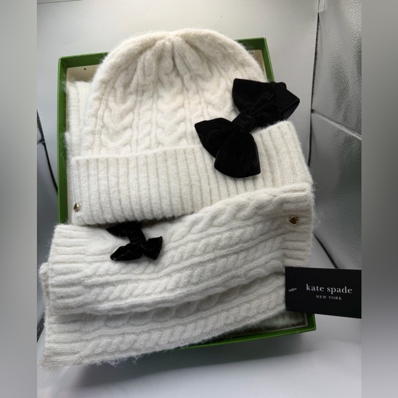Kate Spade Scarf Hat & Arm Warmers Set Velvet Cable Bow Cream One Size